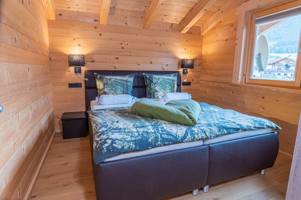 Schlafzimmer 2 in der Ferienwohnung Blockhaus Grünes Herz